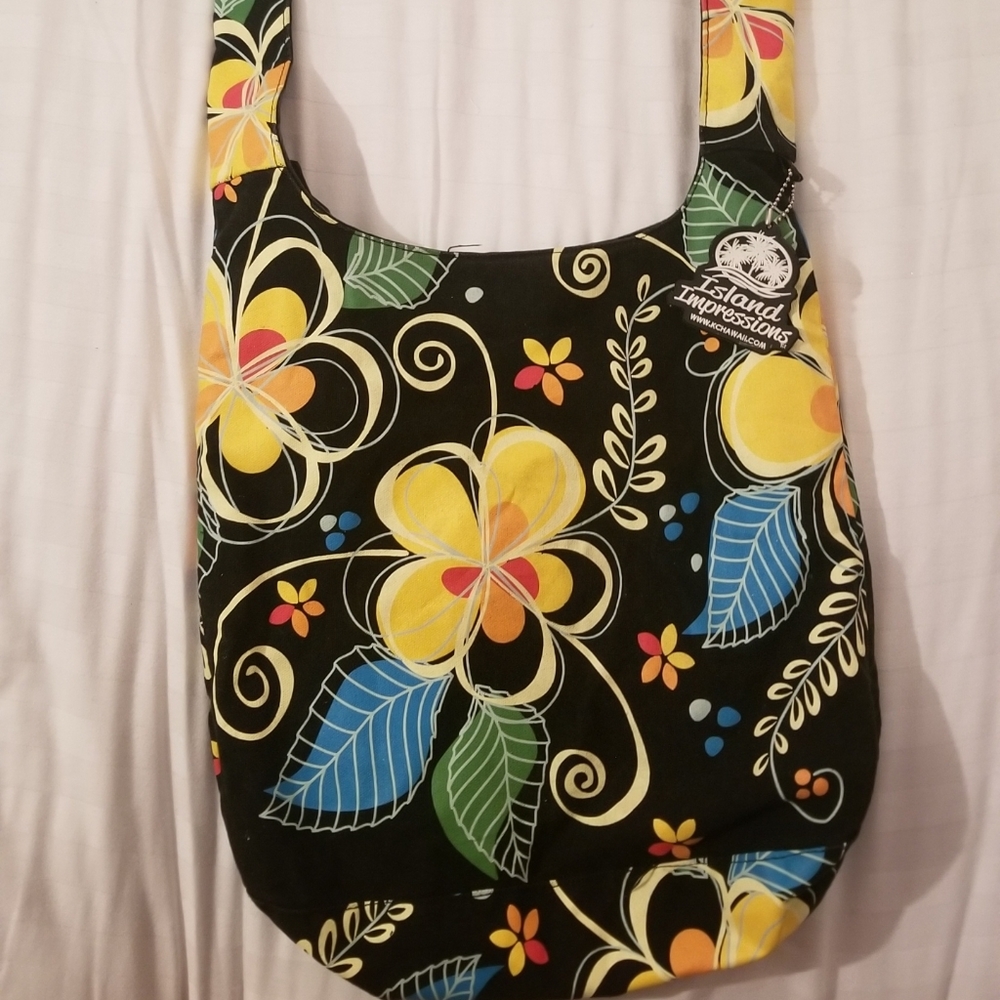 Island Impression Purse